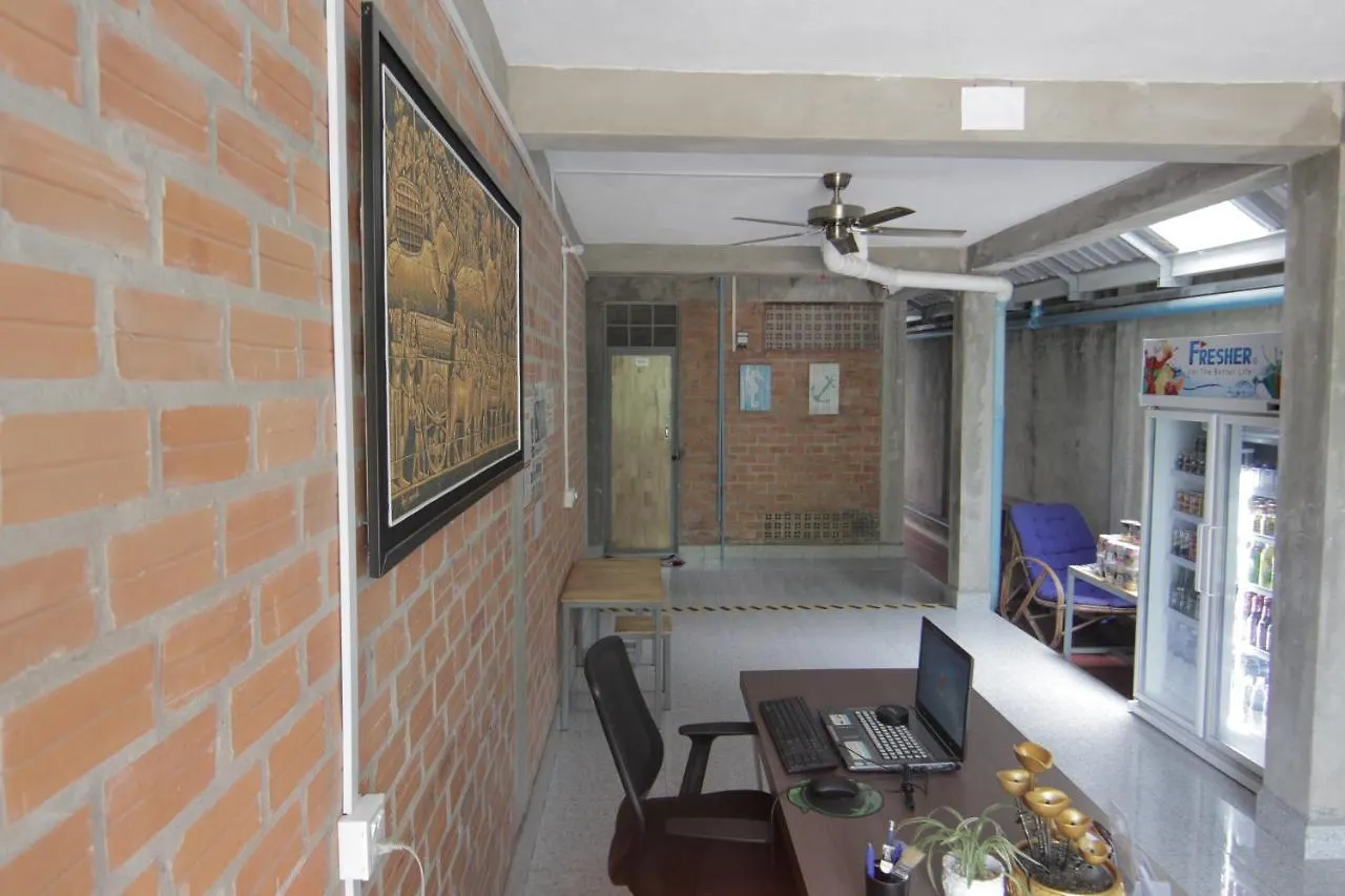 Sevenstars Hostel Σίχανουκβιλ